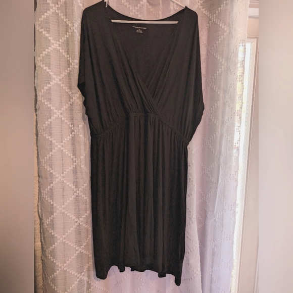 AMAZON Essentials V Neck Short Sleeve Dress NWOT - Picture 4 of 5